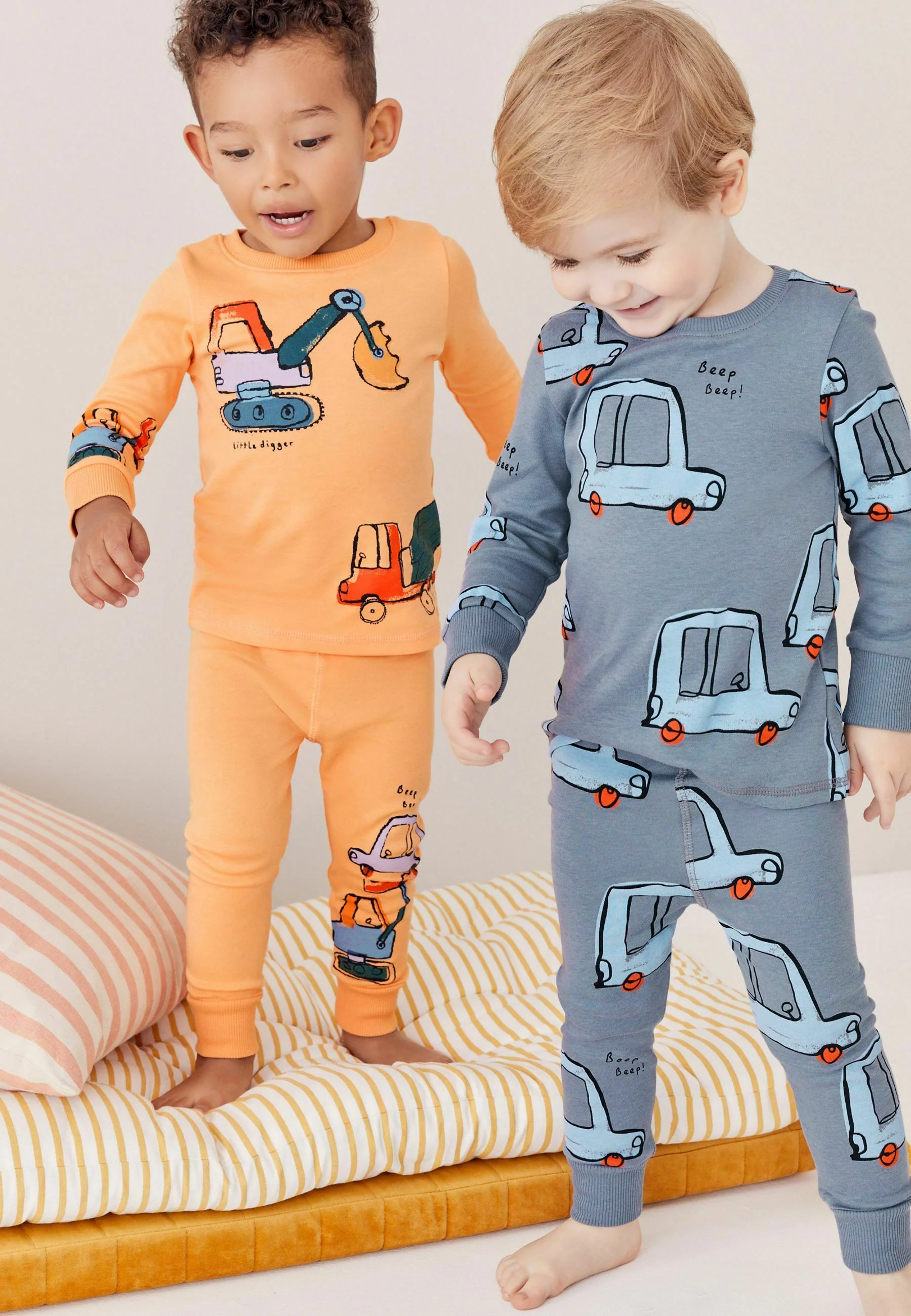 Siguiente SET DE 3 PIJAMAS SNUGGLE