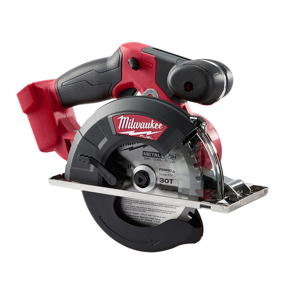 Serra circular Milwaukee 18V 135mm sem escovas, movida a combustível, modelo M18FMCS-0