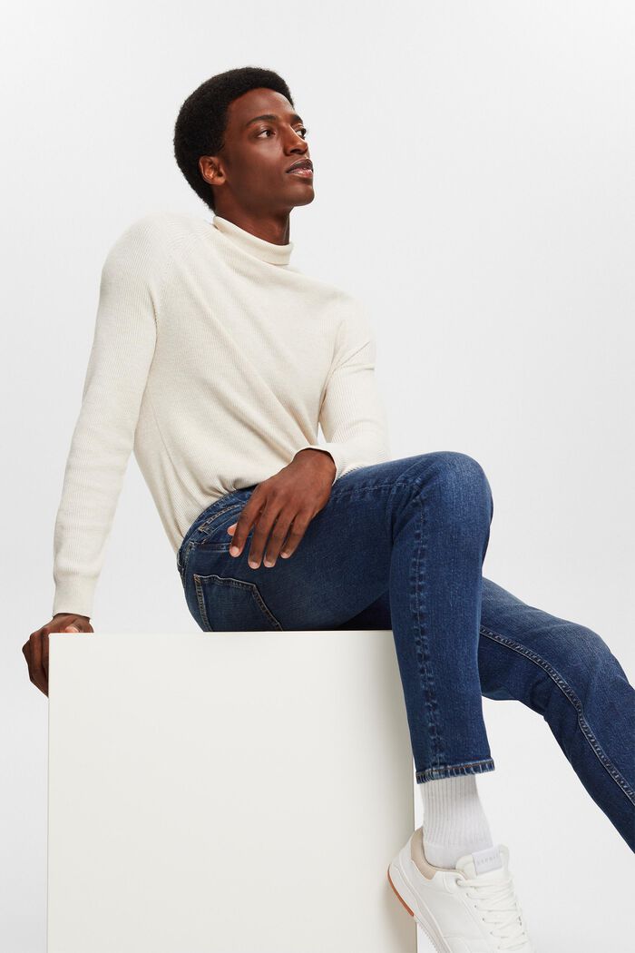 Schmale Jeans mit mittlerer Bundhöhe