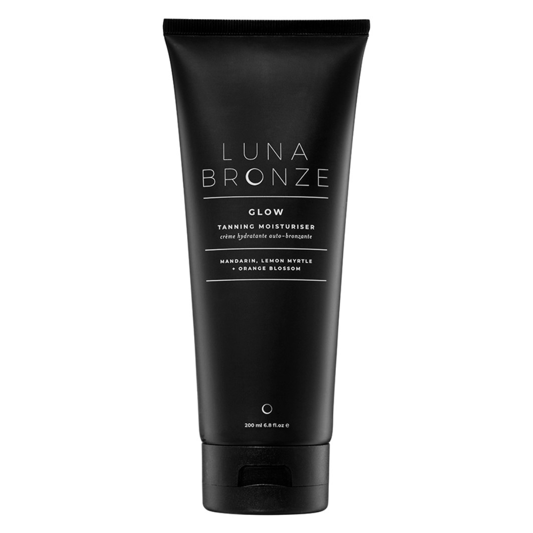 Glow. Gradual Tanning Moisturiser