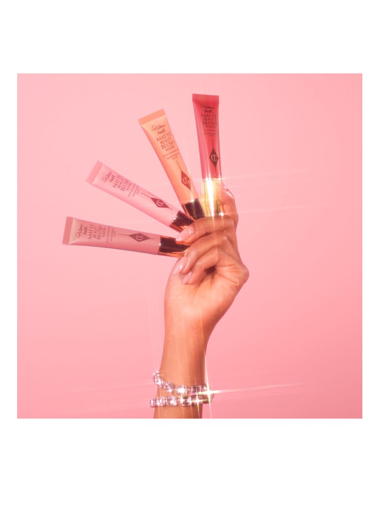 Fard de obraz mat Charlotte Tilbury, stick