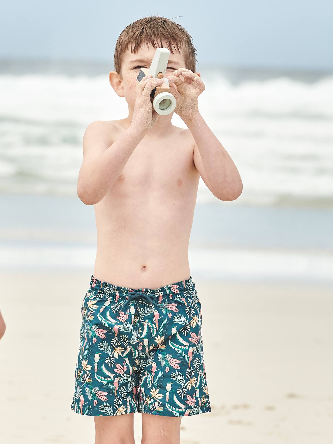 Vertbaudet Jungen Badeshorts, Capsule Collection JUNGLE Oeko-Tex - dunkelgrün bedruckt