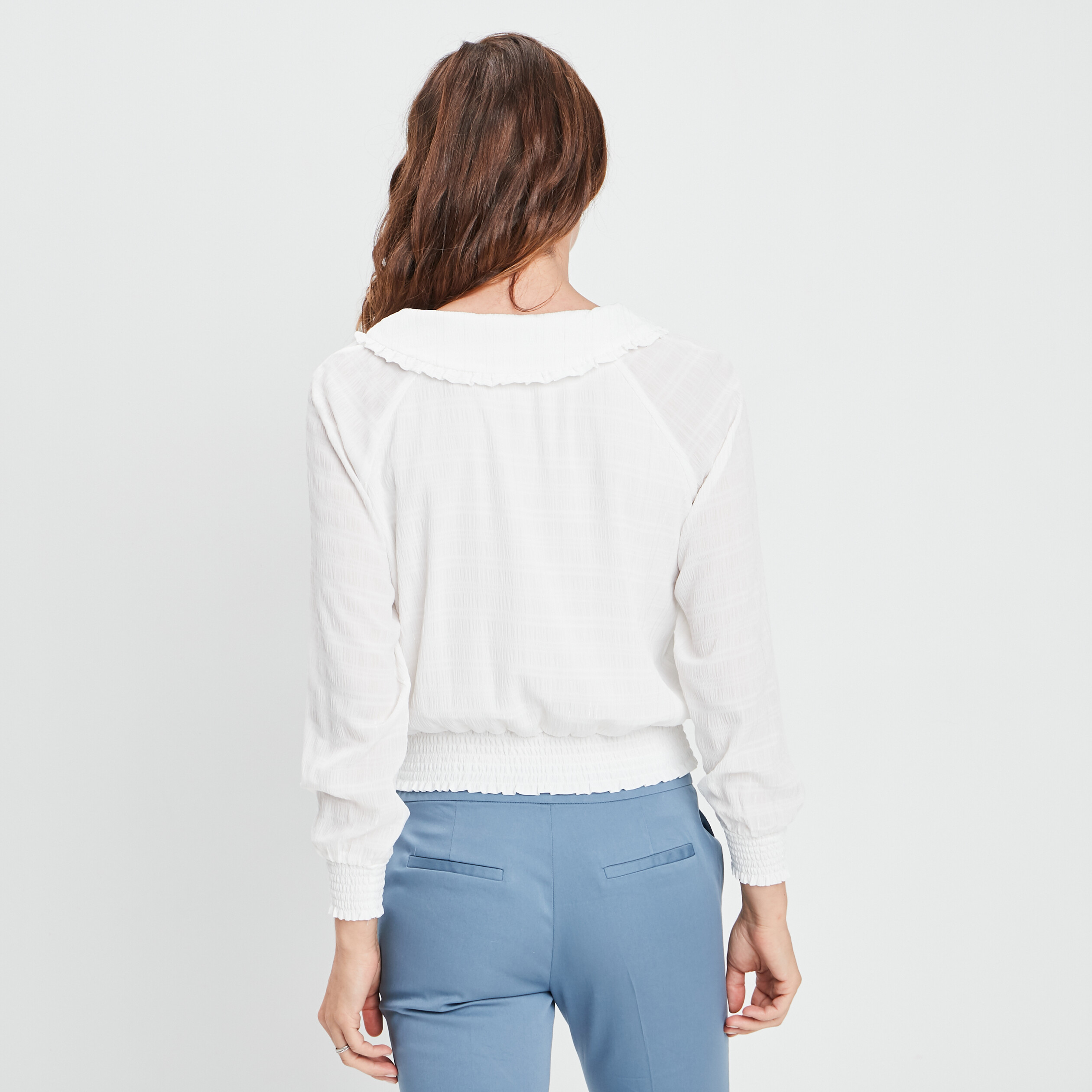 Blouse smocké col claudine ivoire femme | La Halle