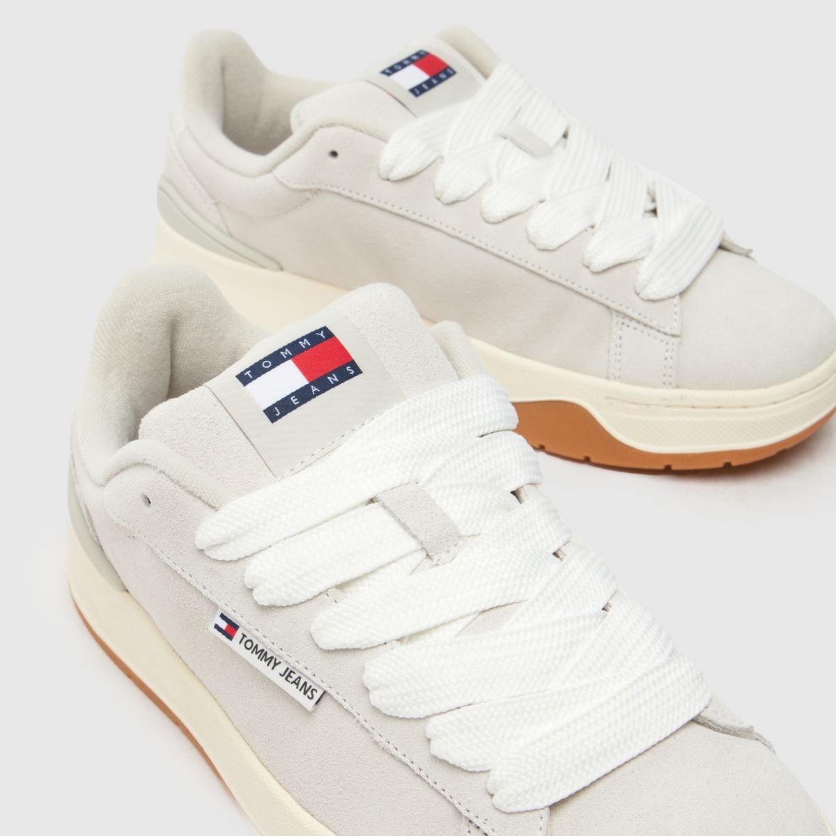 Tommy Jeans fűzős sportcipő világos szürke színben