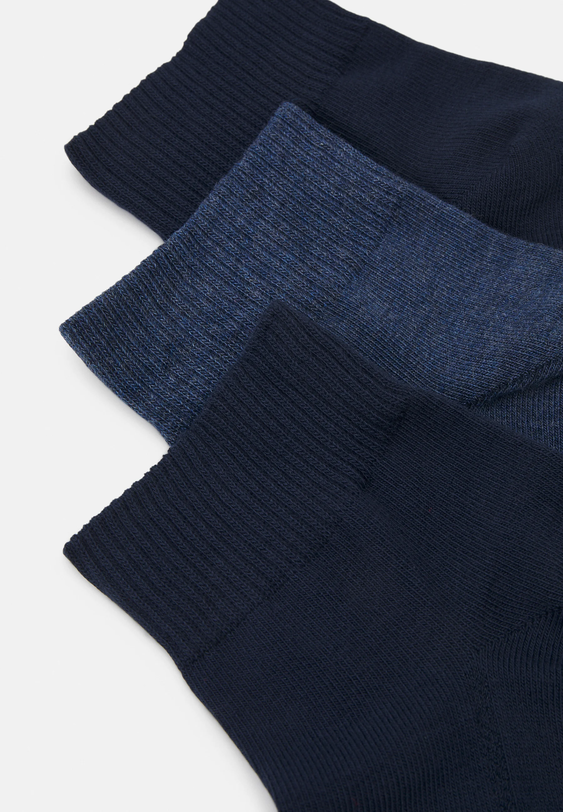 Levi's® Calcetines unisex de corte medio con logo de alas de murciélago, paquete de 6