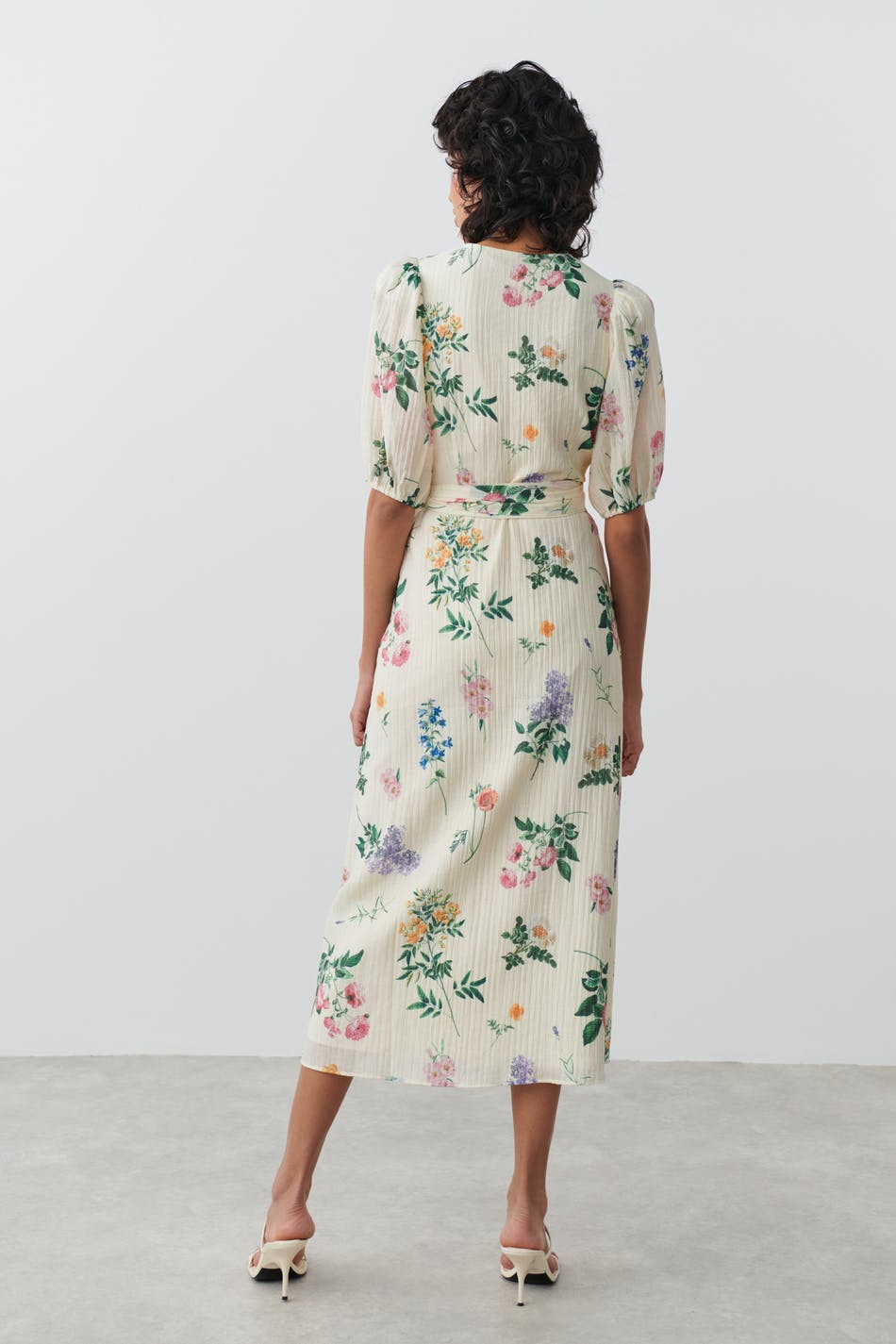 Puffsleeve midi dress