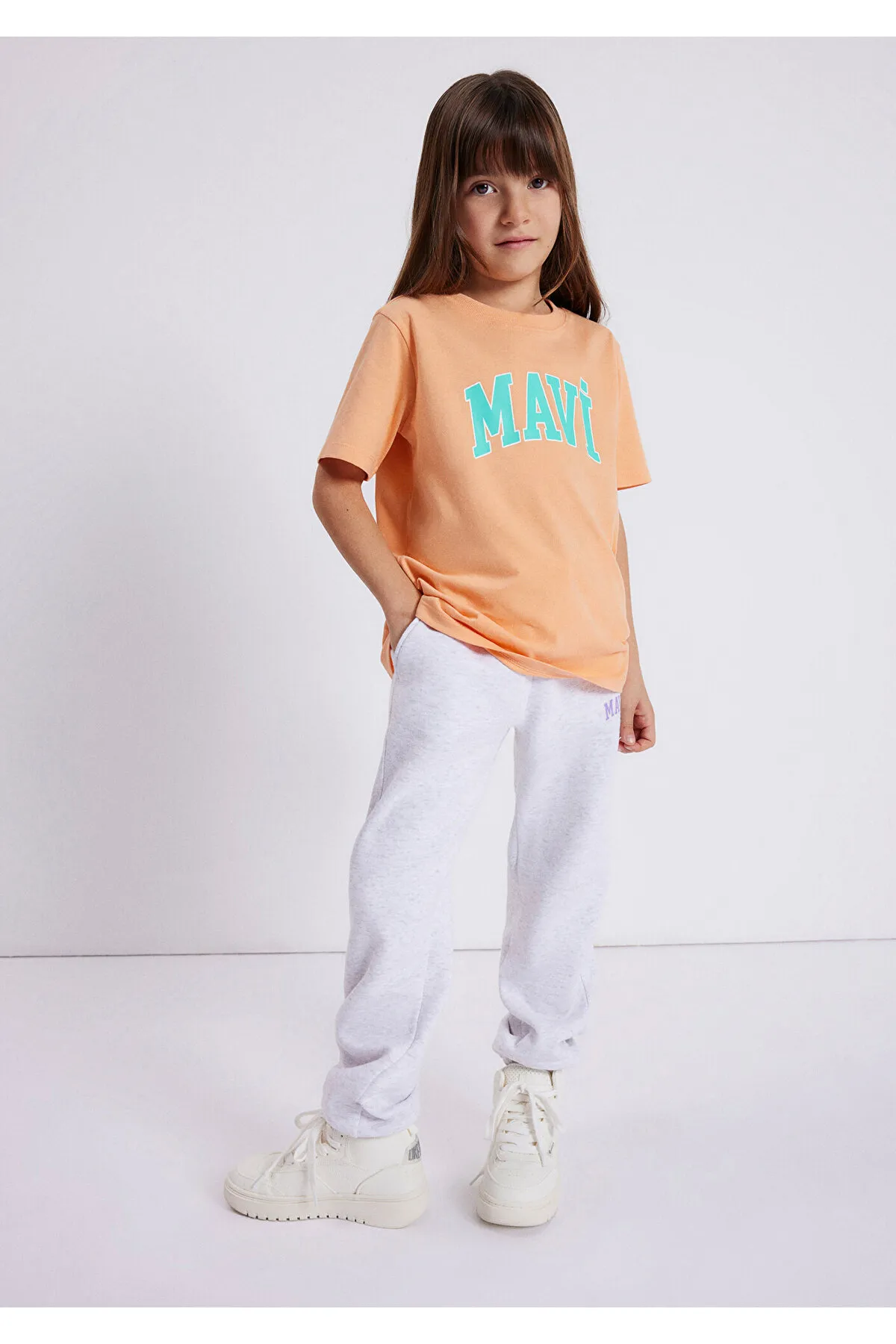 Mavi  Oranges T-Shirt mit Logo-Aufdruck Normale Passform / Normale Passform7610109-71124