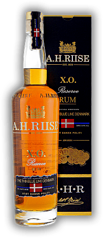 A.H. Riise X.O. Reserve Rum The Thin Blue Line A.H. Riise X.O. Reserve Rum The Thin Blue Line Kreiert zu Ehren der dänischen Polizei und deren Unterstützung. 0,7	 Liter - Vol 40%