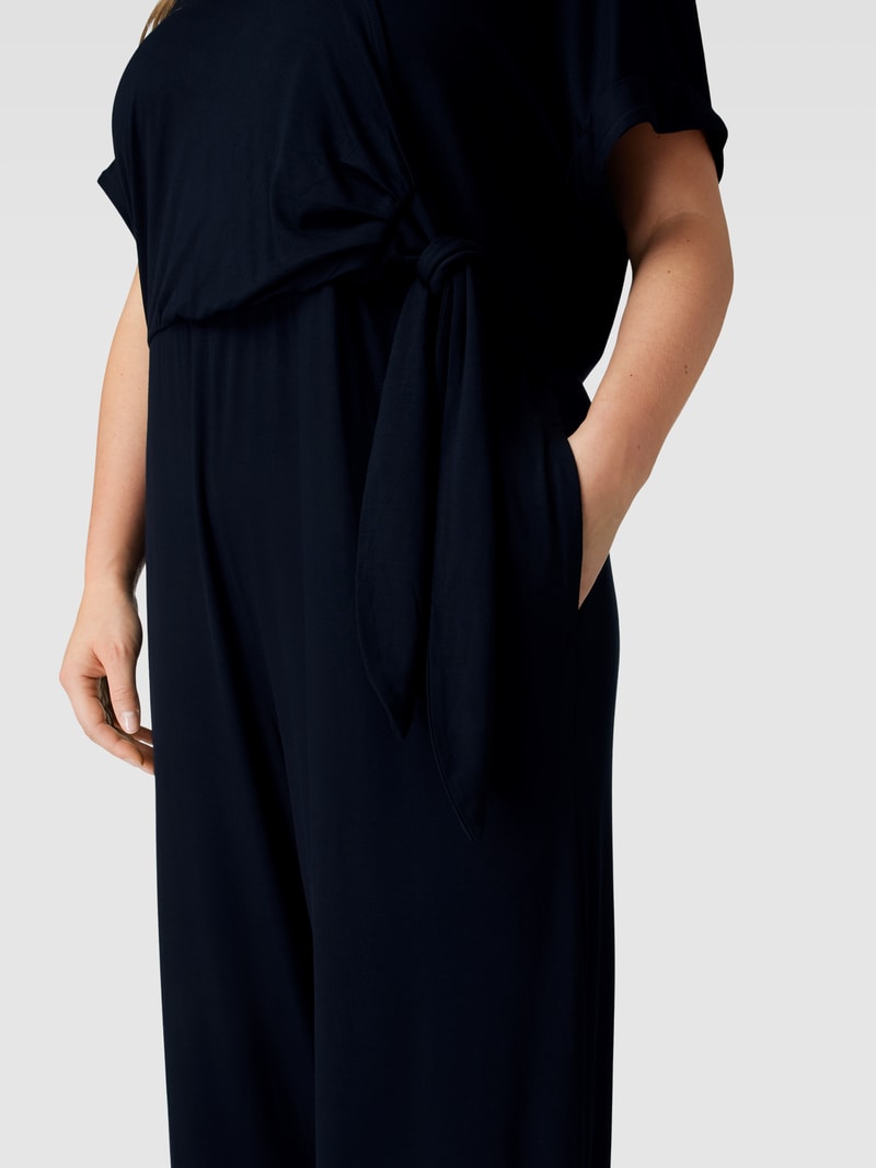 PLUS SIZE Jumpsuit mit V-Ausschnitt in marineblau