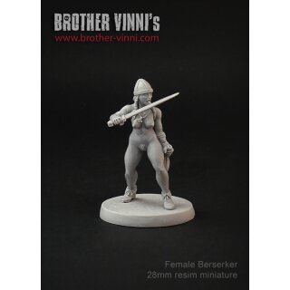 Female Berserker with Wine (28 mm)