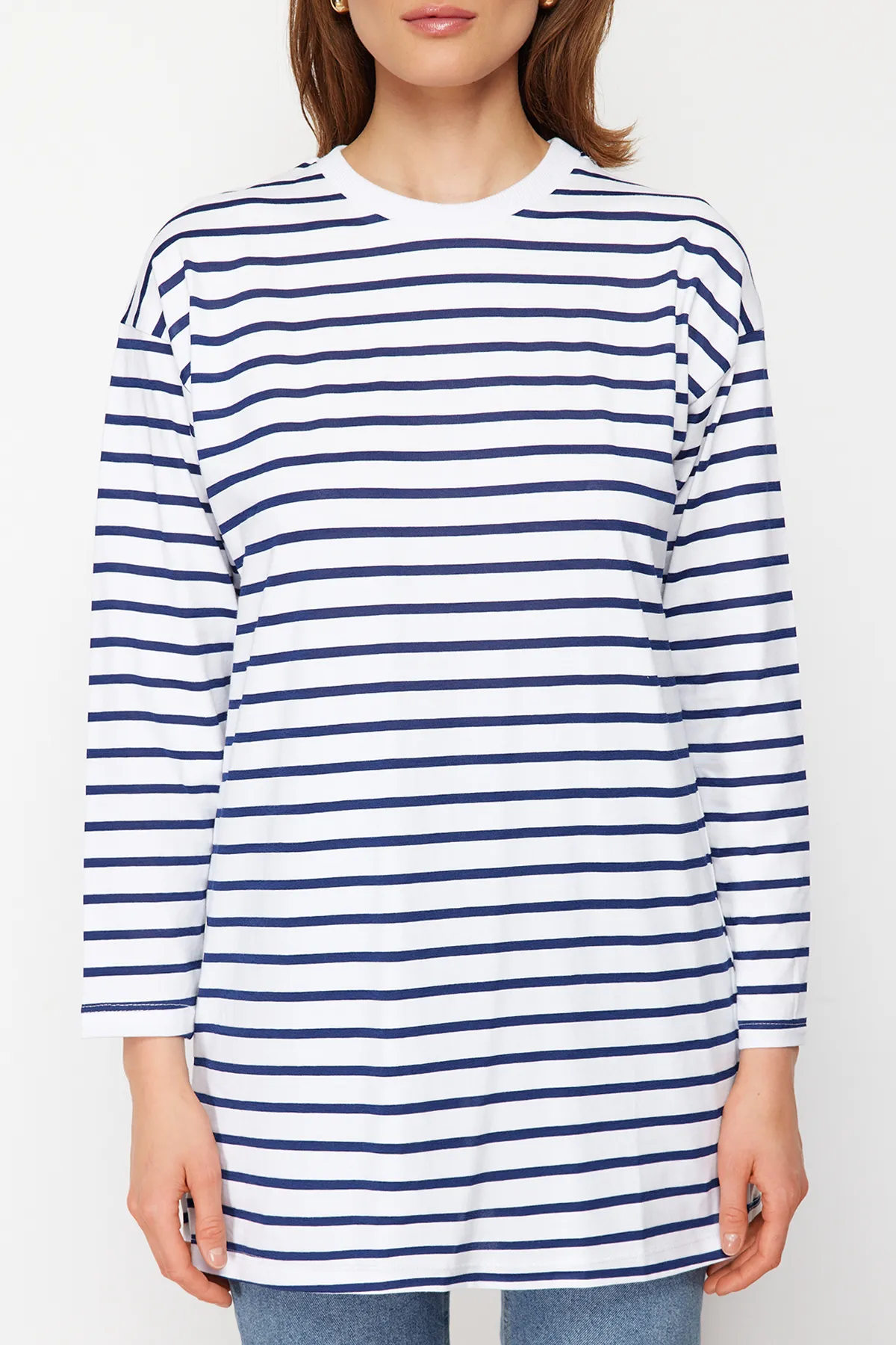 Trendyol Modest  Blau gestreifte Stricktunika TCTAW22UK0240