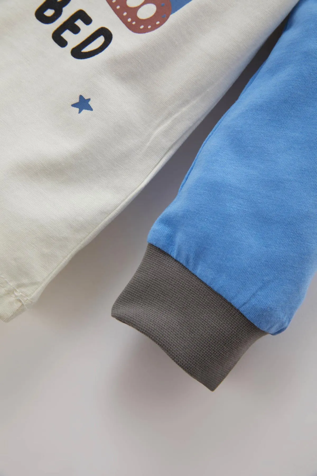DeFacto  Langärmliges Pyjama-Set aus gekämmter Baumwolle mit Fahrzeug-Aufdruck für Babys