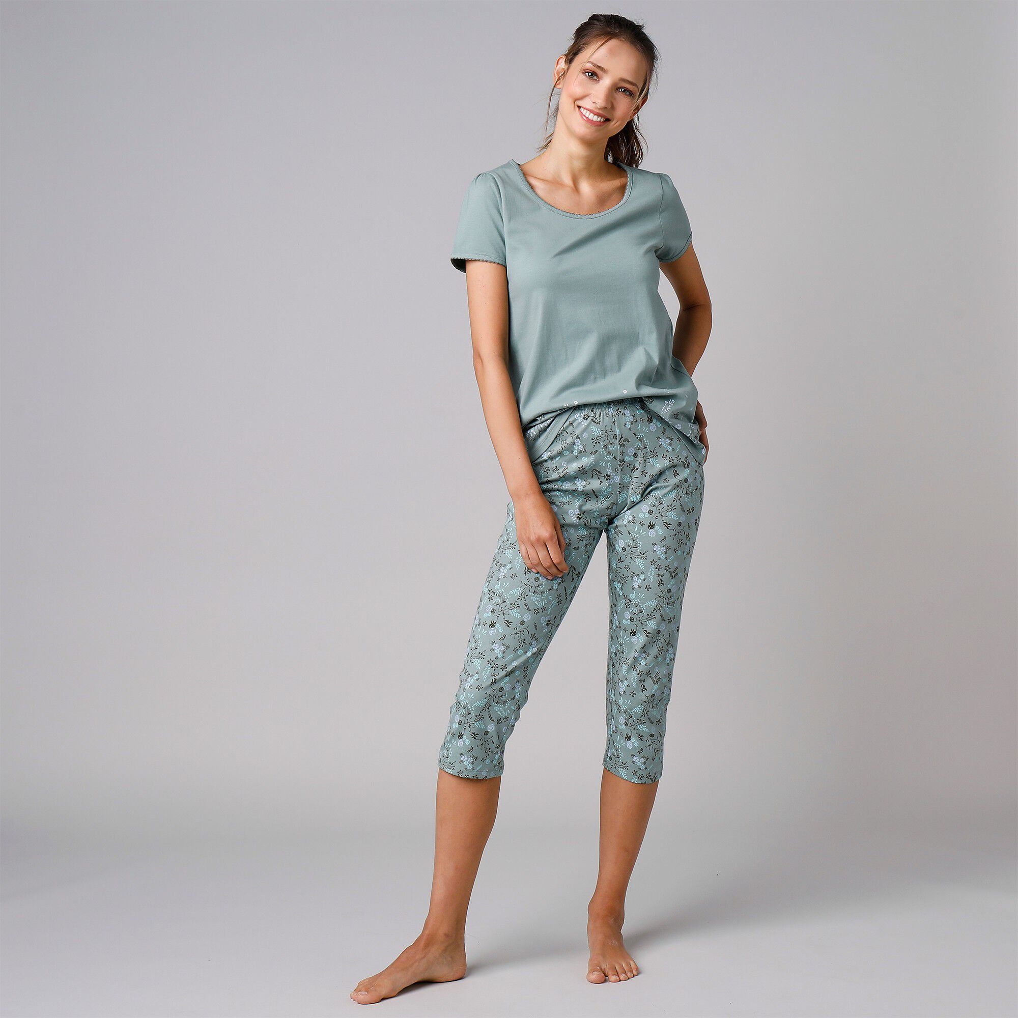Pantacourt de pyjama imprimé fleurs