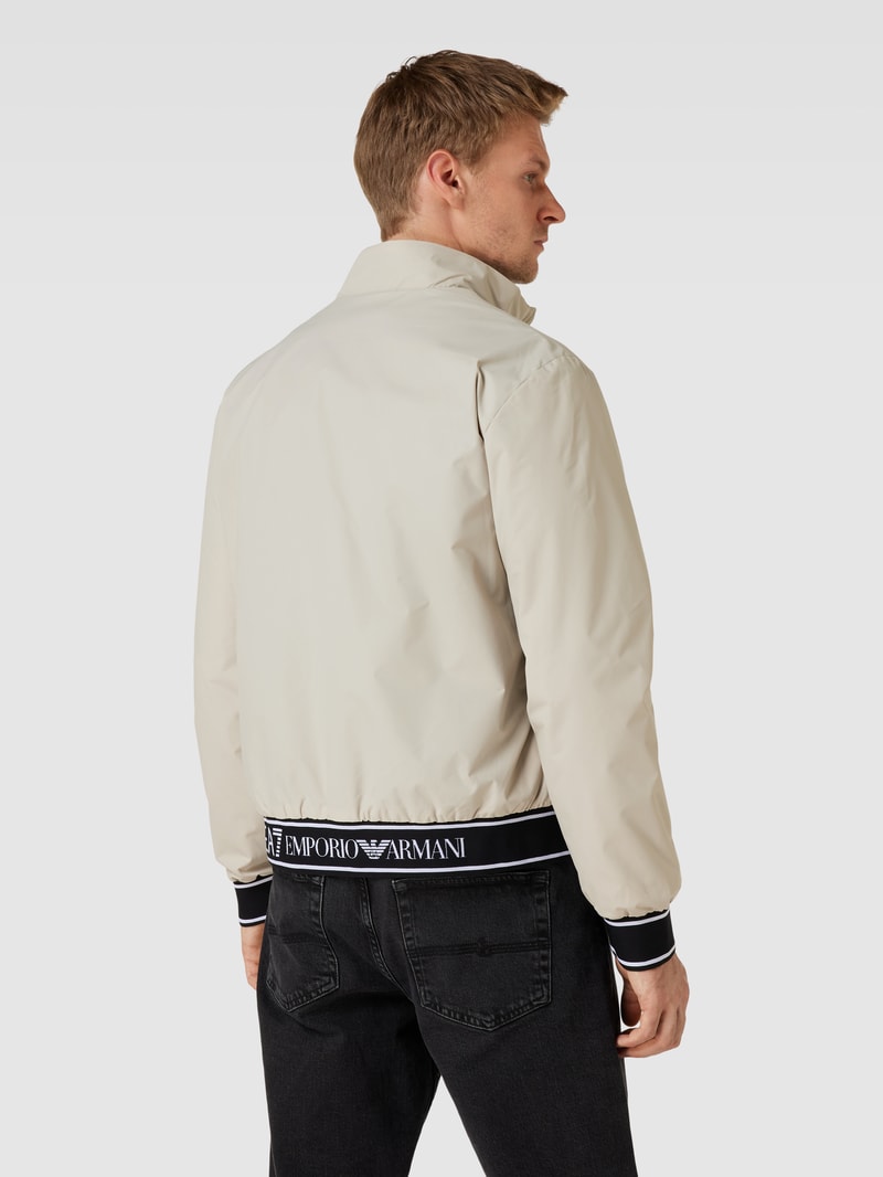 Blouson mit Stehkragen und Zweiwege-Reißverschluss in beige