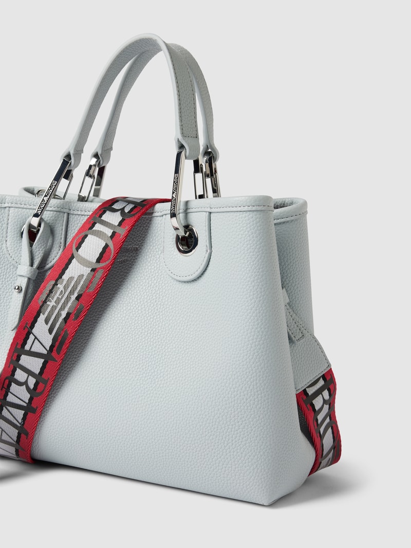 Shopper mit Label-Detail Modell 'ST.CERVO' in hellgrau