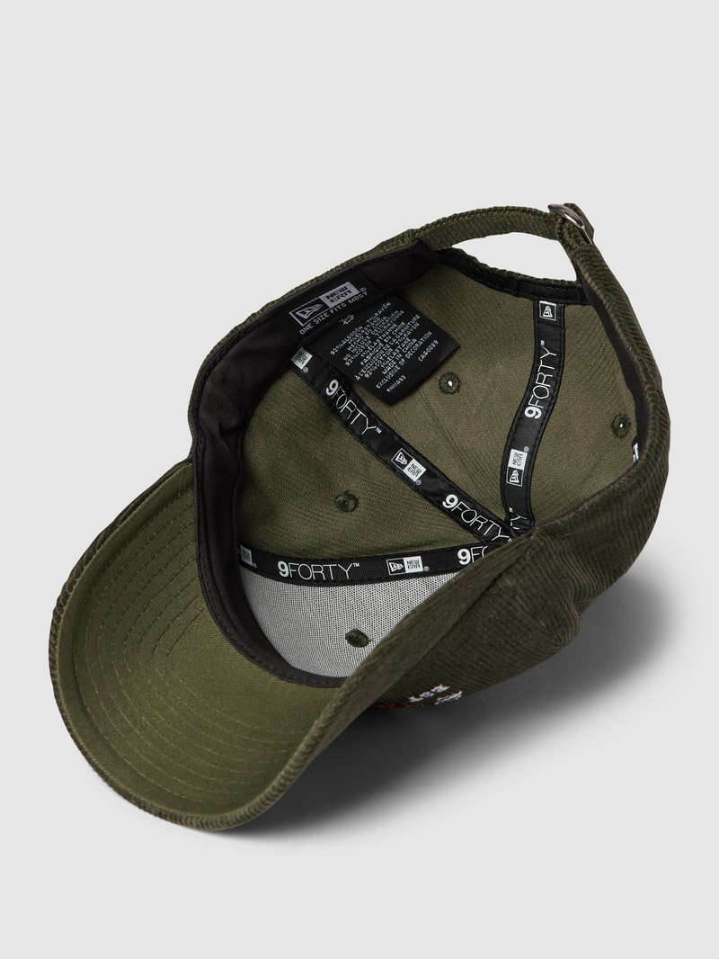 Cap aus Cord mit Motiv-Stitching Modell '9FORTY®' in olivgrün