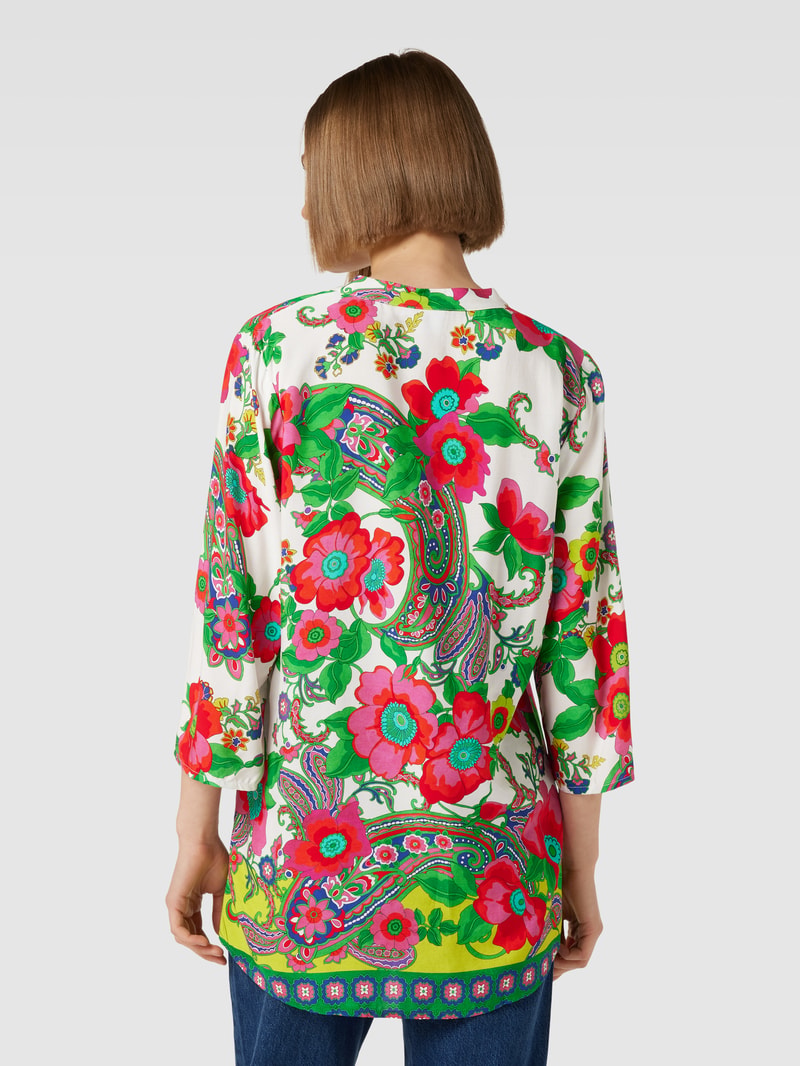 Blusenshirt aus Viskose mit floralem Muster in grün