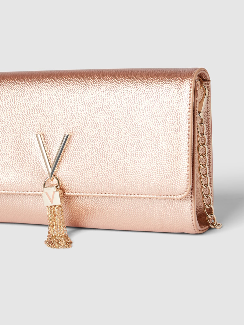 Clutch mit Label-Applikation Modell 'DIVINA' in rose gold