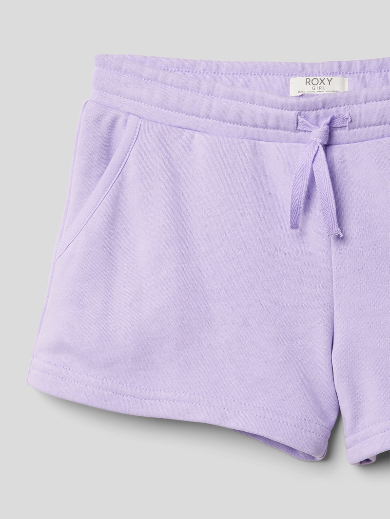 Sweatshorts mit Label-Detail Modell 'HAPPINESS FOREVER' in flieder