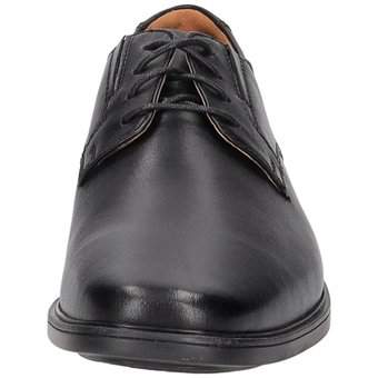 Clarks Tilden Plain Schnürer in schwarz