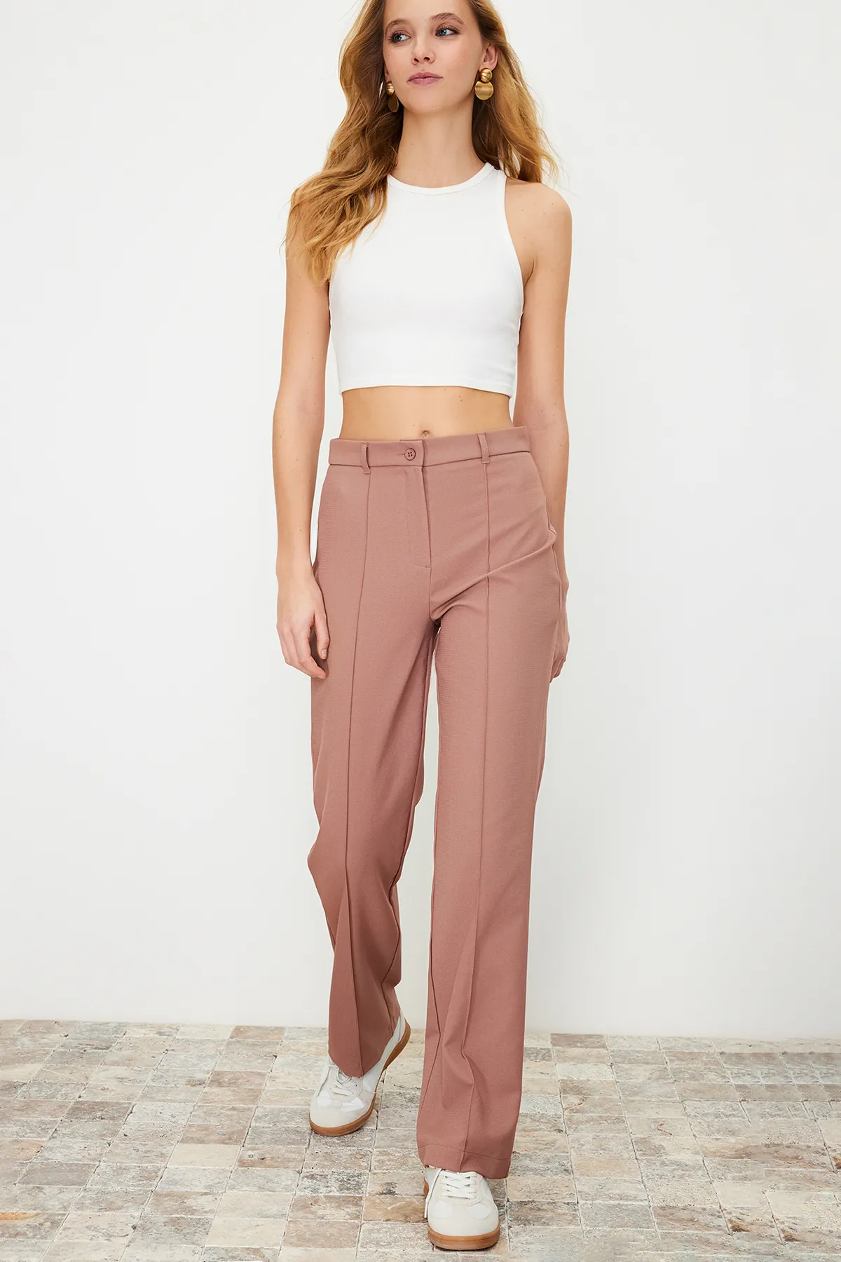 Trendyol Collection  Dried Rose Gerade/Gerade geschnittene, gewebte Hose mit hoher Taille und gerippten Nähten TWOSS21PL0093
