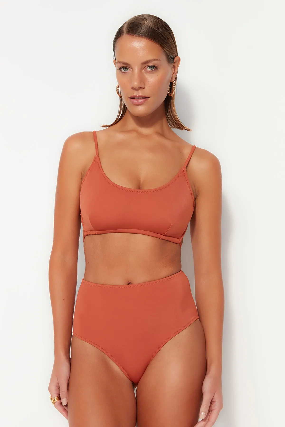 Trendyol Collection  Tile High Waist-Bikinihose mit normalem Beinverlauf TBESS21BA0057