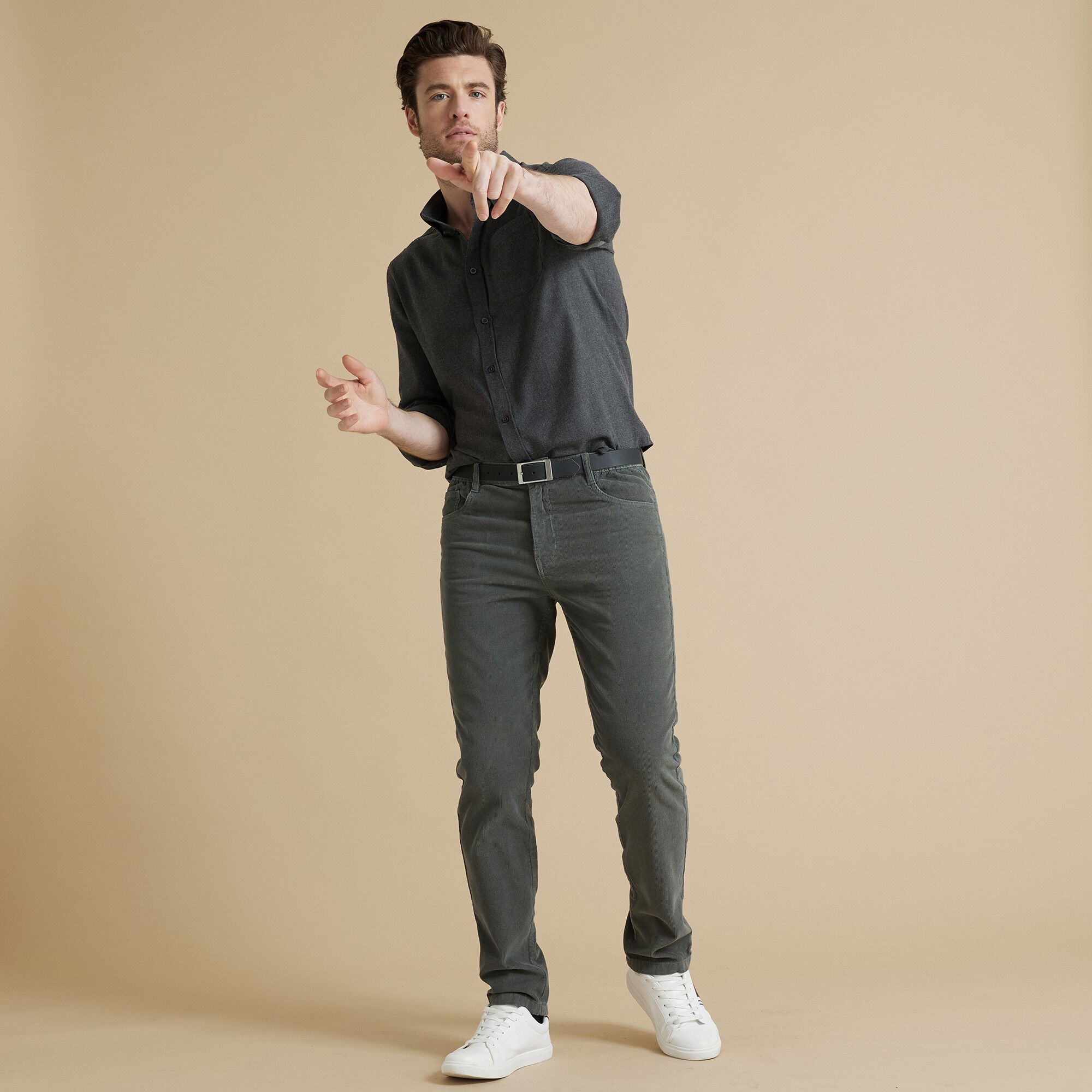 Pantalon droit 5 poches velours milleraies