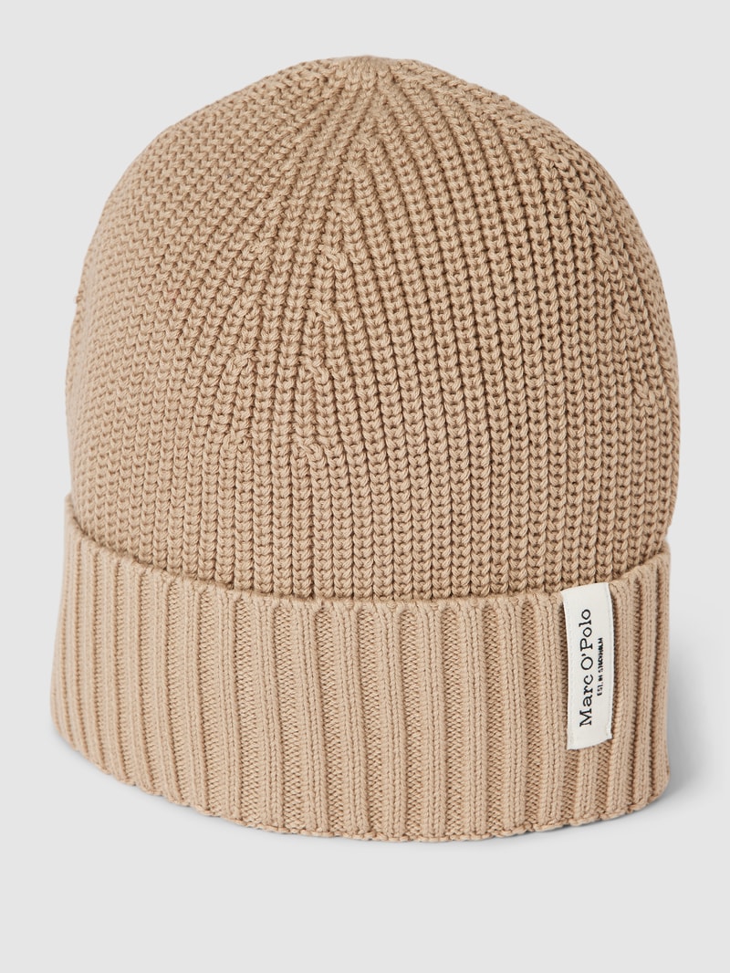 Beanie mit breitem Umschlag und Label-Detail in beige