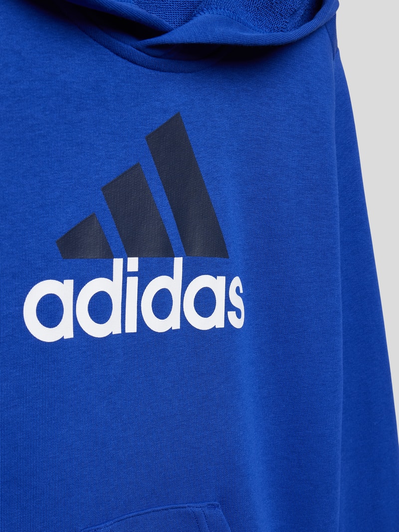 Hoodie mit Känguru-Tasche in royalblau