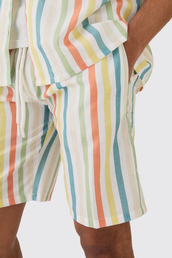 Lockere gestreifte Shorts mit elastischem Bund