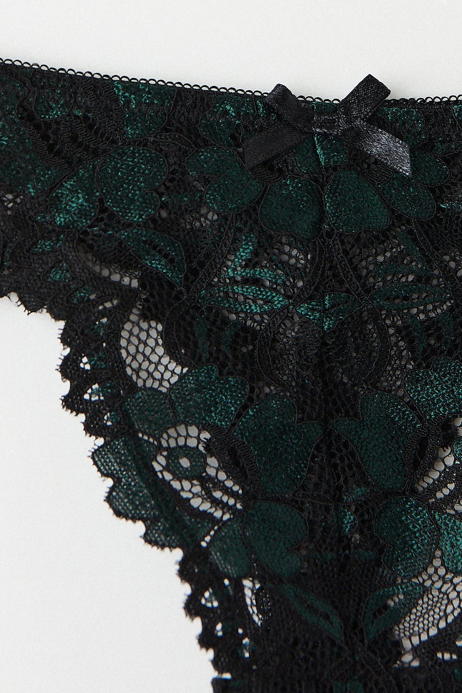 Lace thong