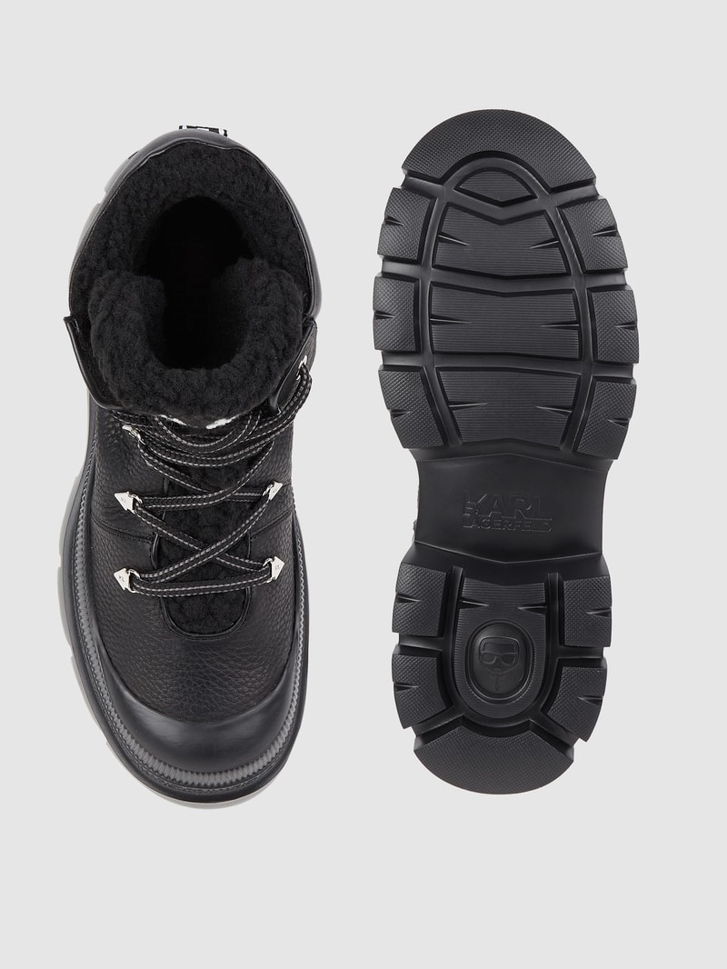 Schnürboots mit Label-Details Modell 'TREKKA' in schwarz