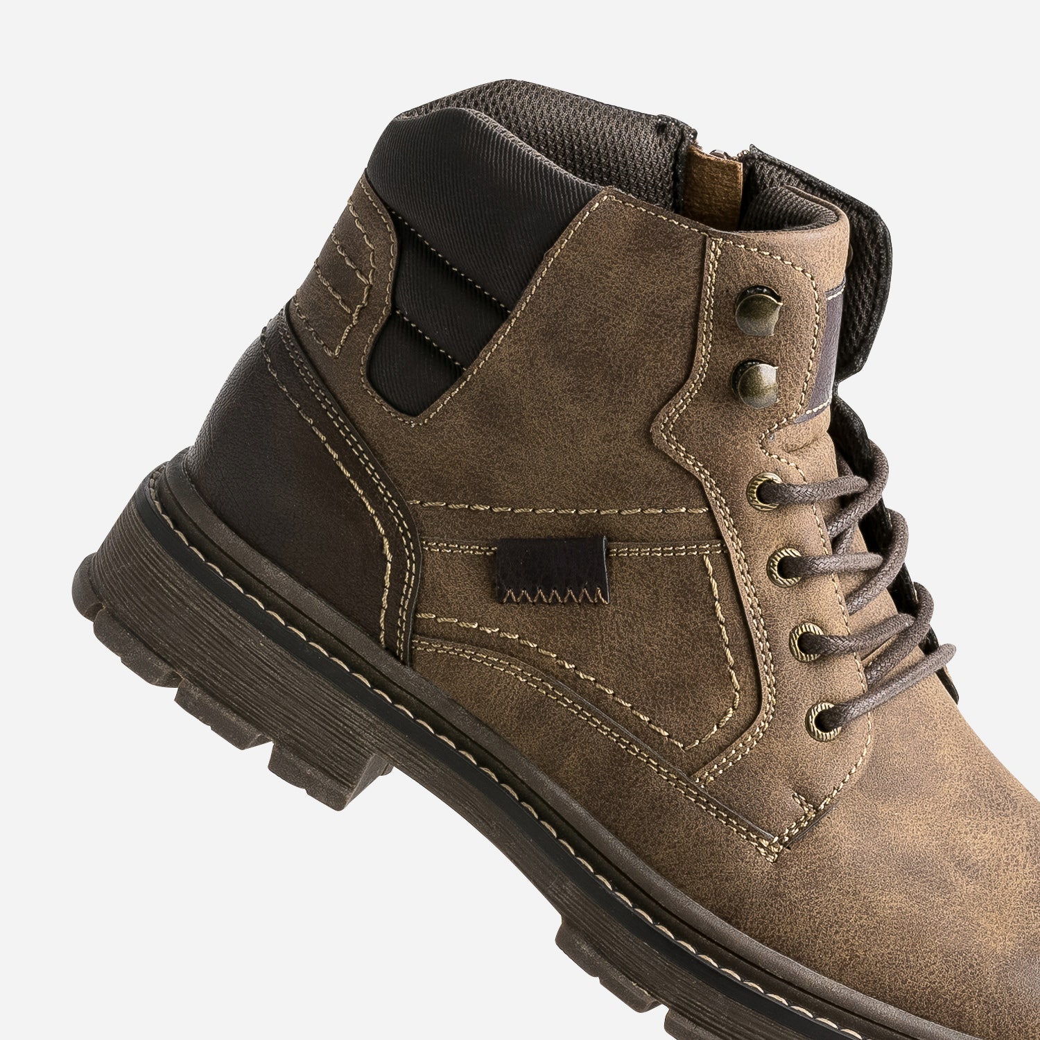 Boots à lacet marron à semelle crantée