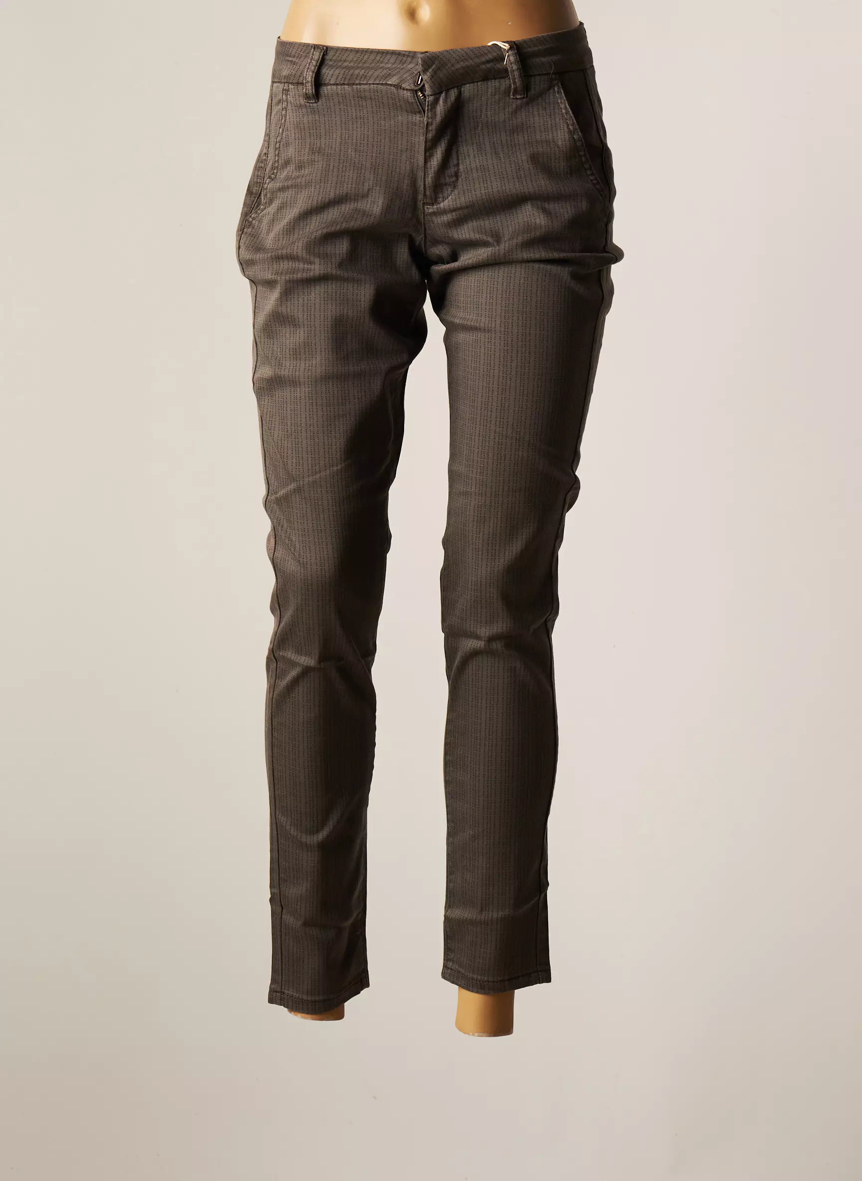 Cream Pantalons Chino Femme couleur gris