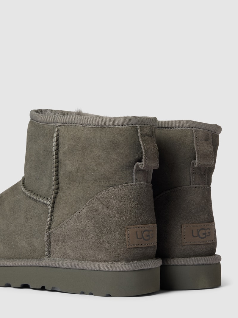Stiefel mit Label-Details in mittelgrau