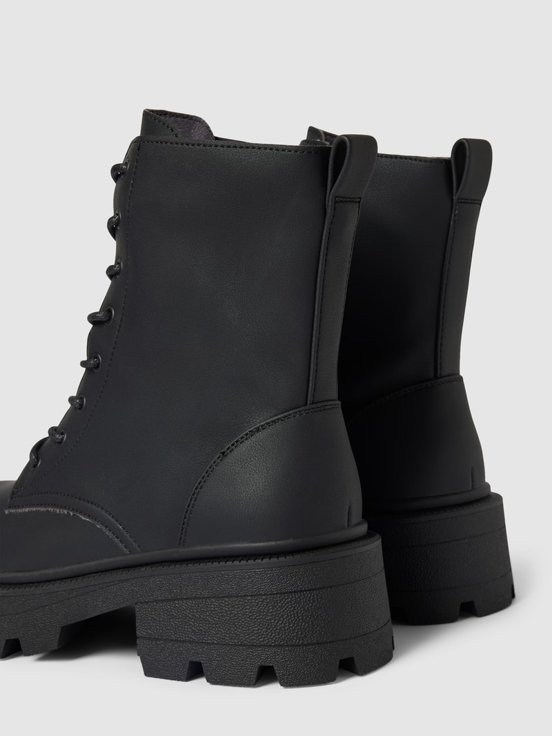 Stiefel mit Plateau-Sohle Modell 'BANYU' in schwarz