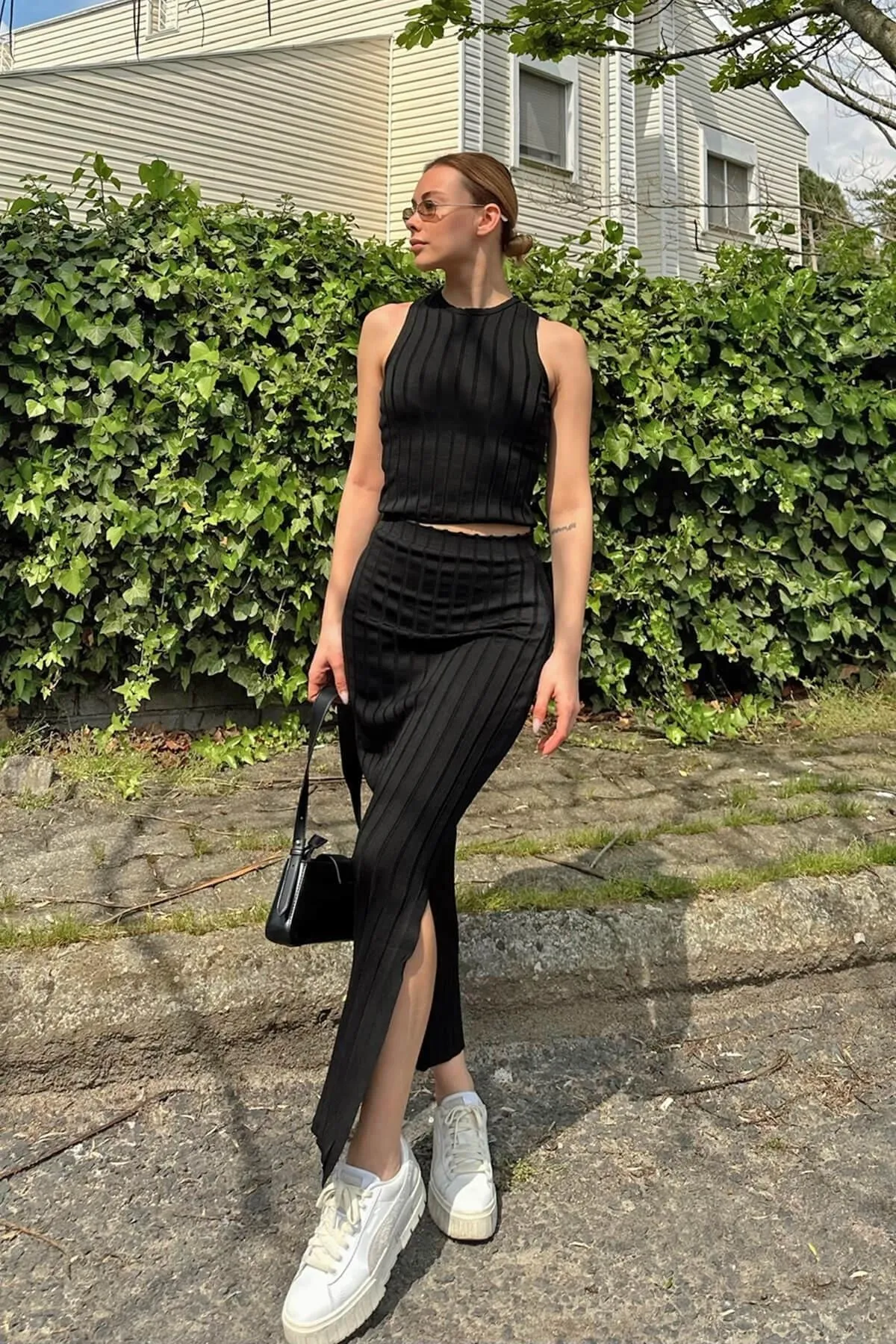 Swist  Schwarzes, dickes, geripptes Strick-Crop-Rock-Strickwaren-Bottom-Top-Set für Damen