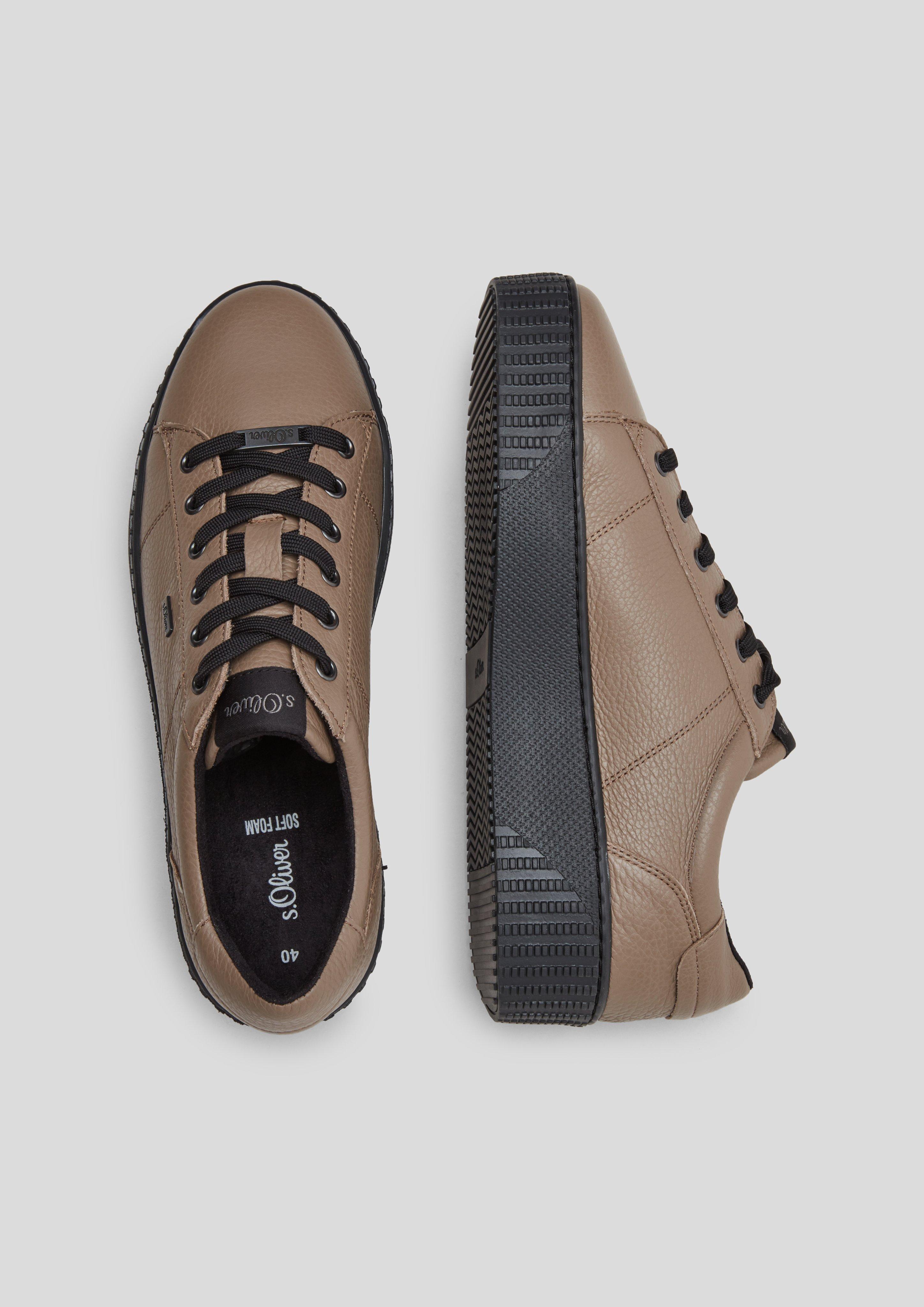 Sneaker aus Leder  101.107.106.23666-341