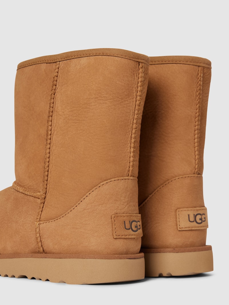 Boots mit Teddyfutter Modell 'CLASSIC' in camel