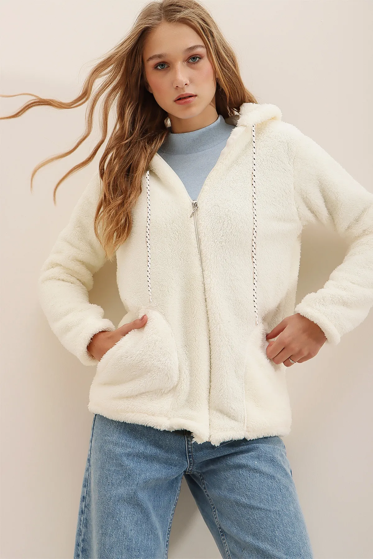 Trend Alaçatı Stili  Strickjacke - Ecru - Oversized