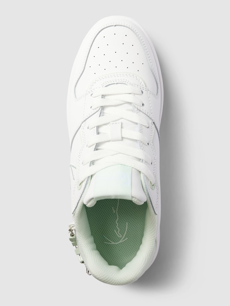 Sneaker mit Label-Details in hellblau