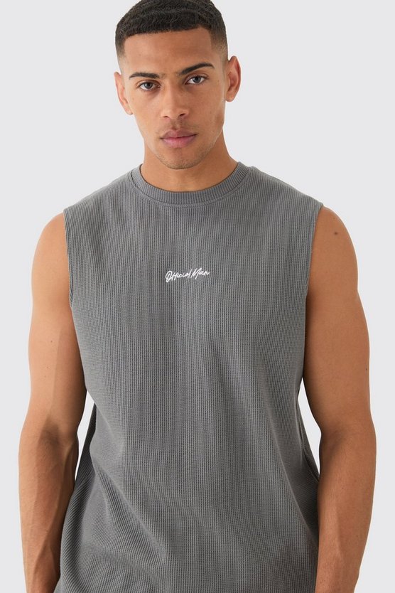 Man Tanktop & Cargo-Shorts in Waffeloptik