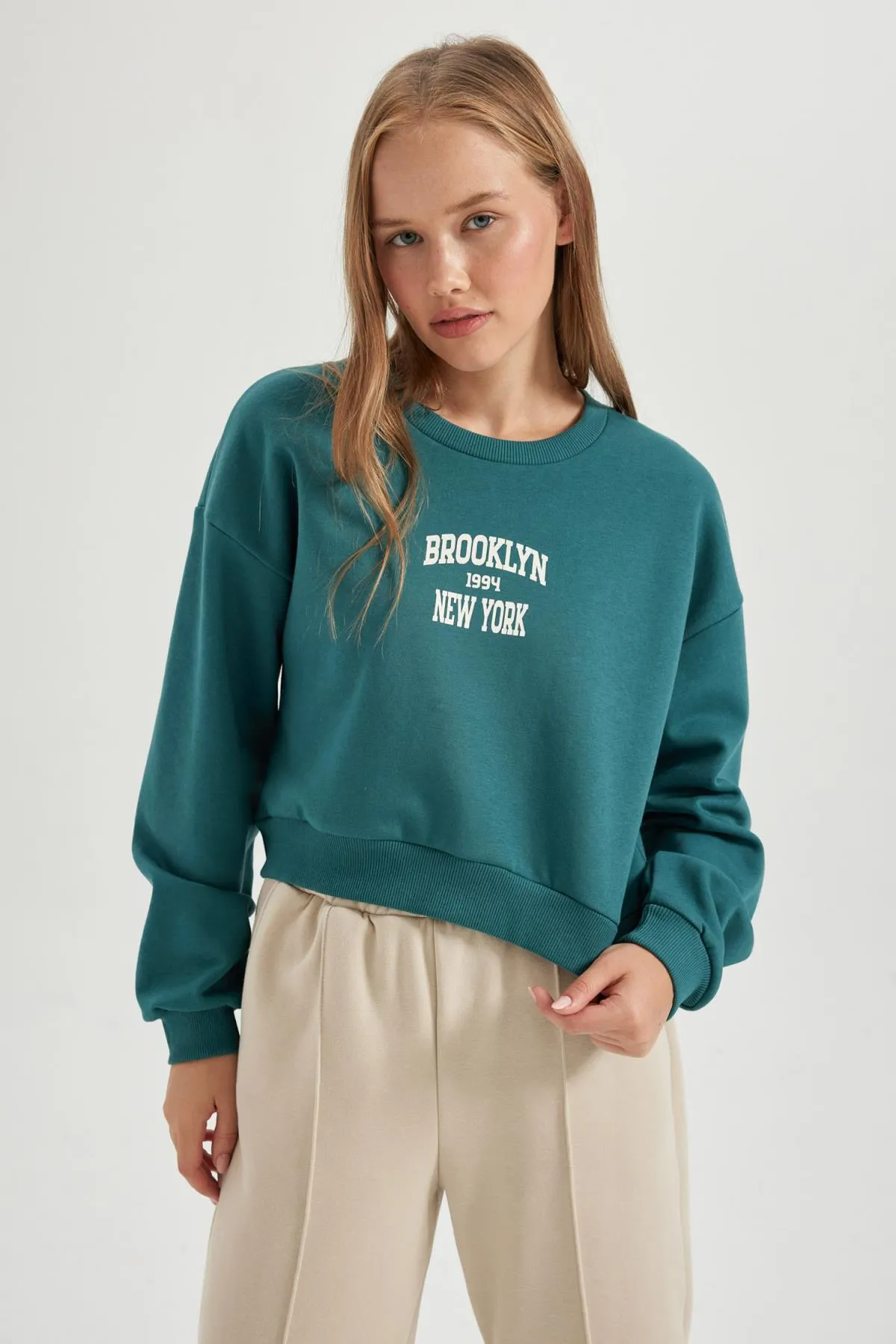 DeFacto  Cooles Oversize-Fit-Sweatshirt mit Rundhalsausschnitt, dick, B2939ax23wn