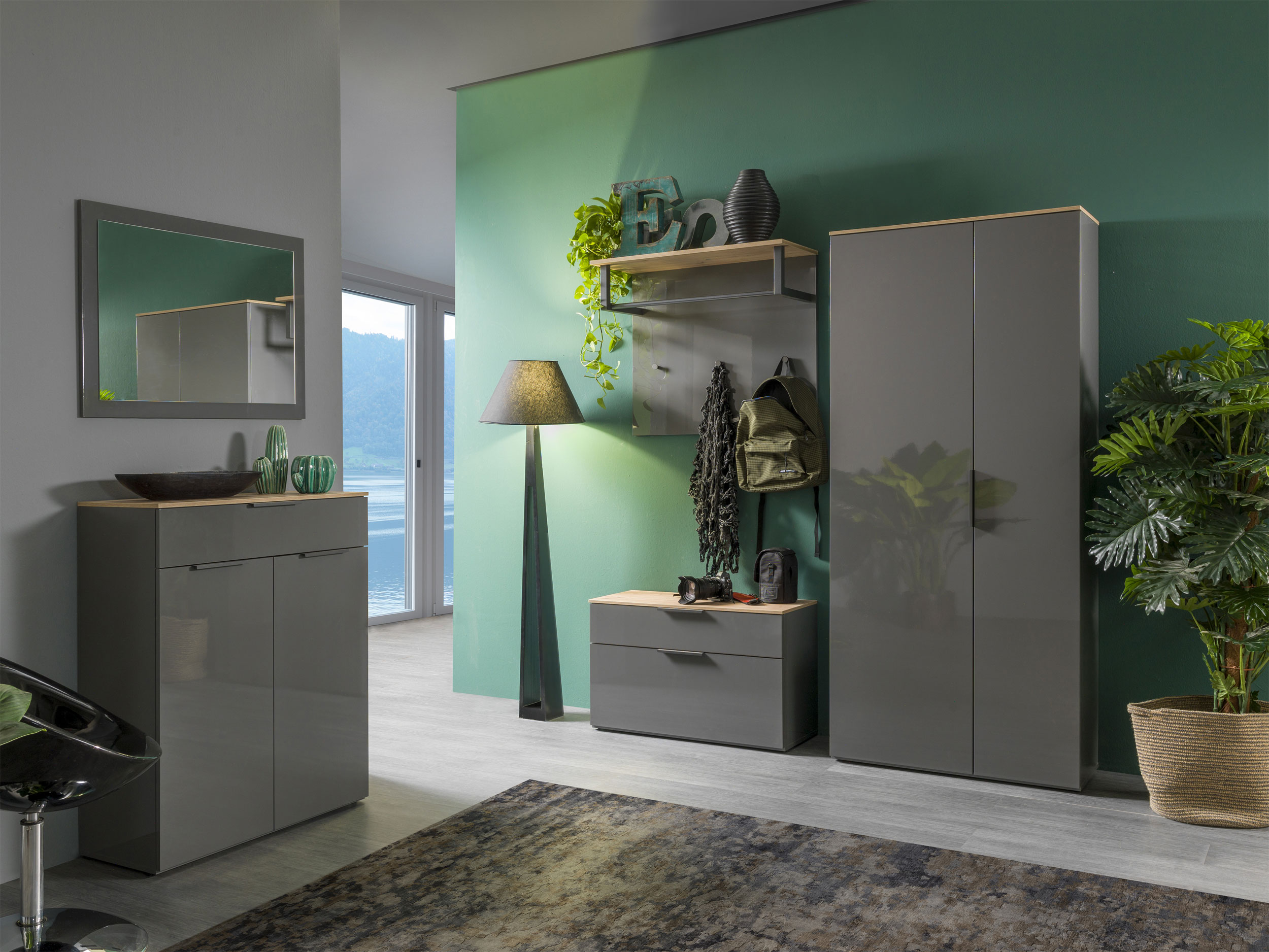 Garderobenschrank