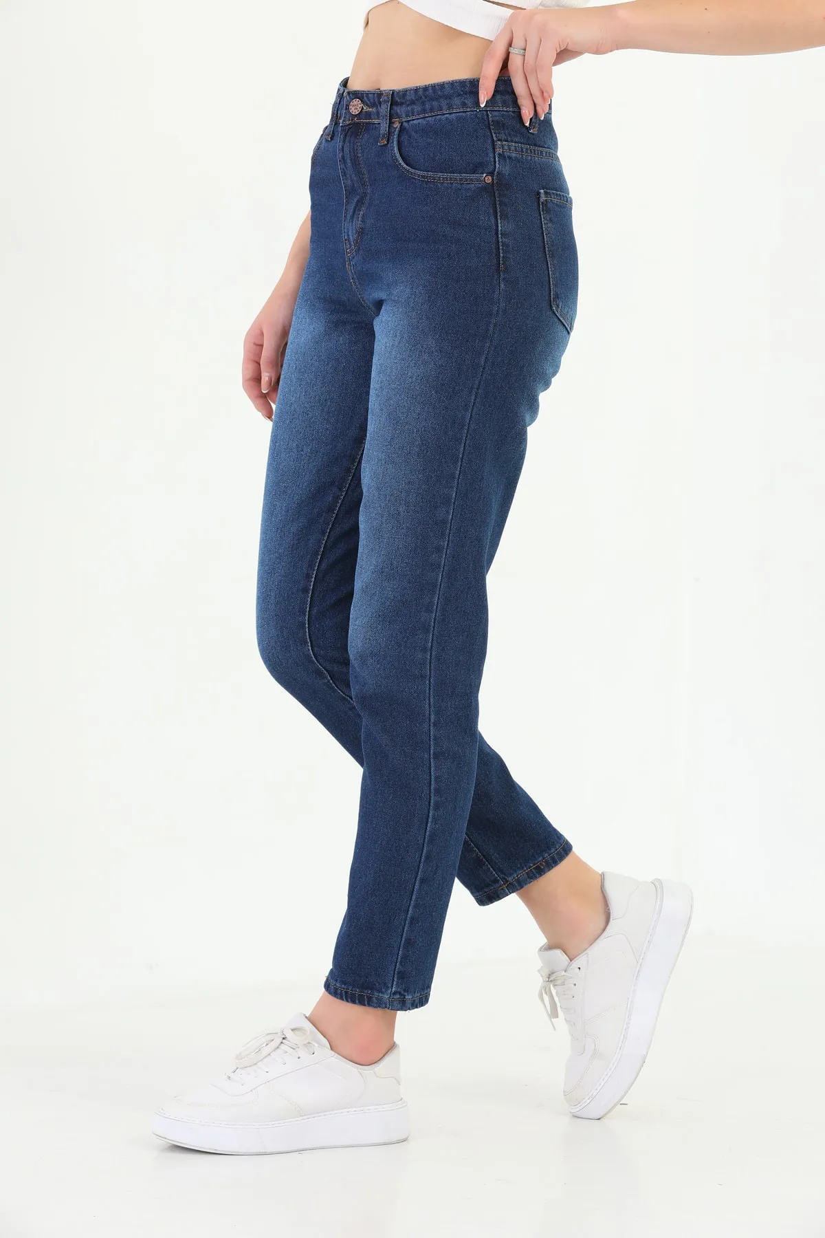 BİKELİFE  Marineblaue Mom-Jeans mit hoher Taille und schmalem Bein