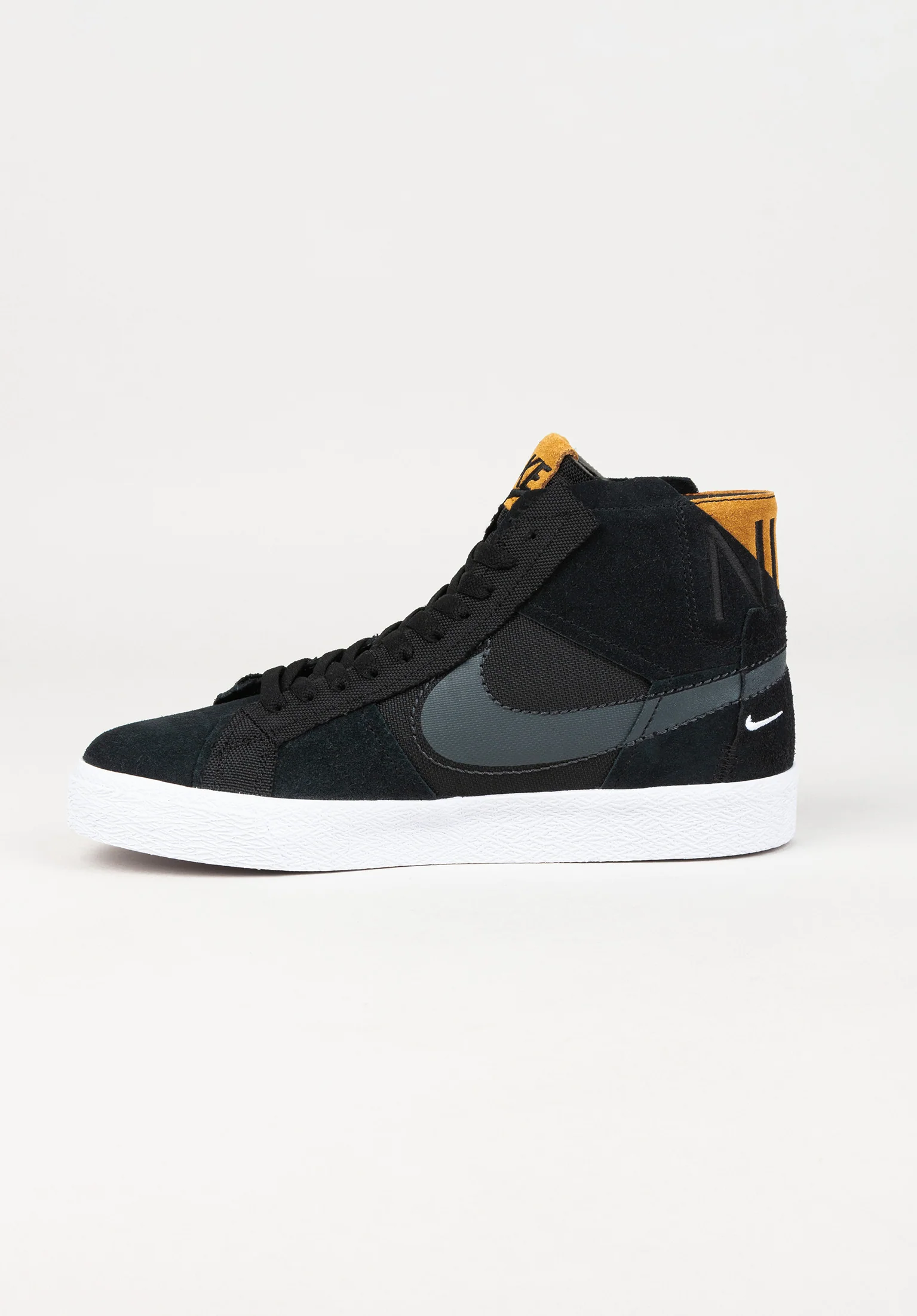 Zoom Blazer Mid Premium