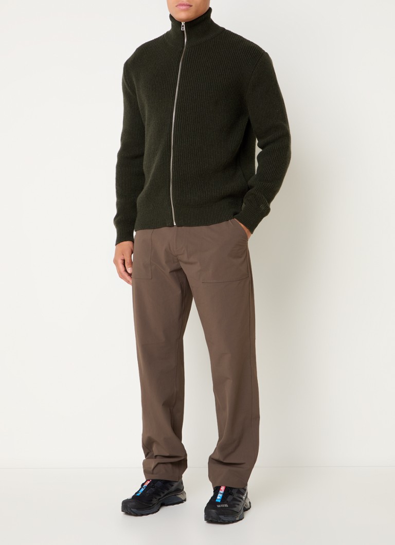 Pantaloni chino Sienna Forest, croială slim, buzunare laterale