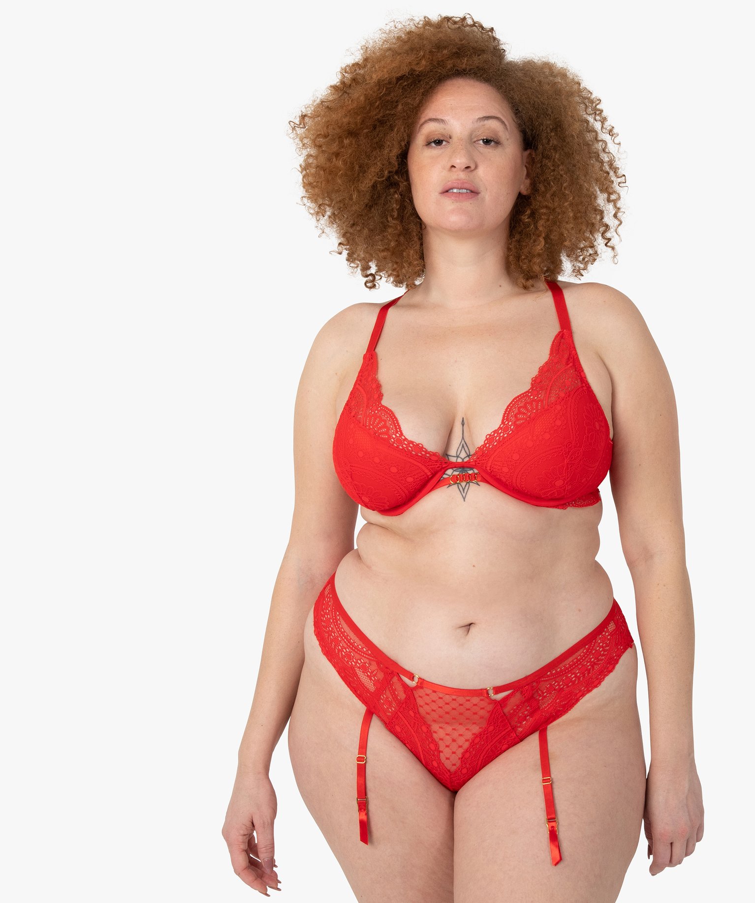 Tanga femme grande taille en dentelle avec porte-jarretelles... rouge | GEMO
