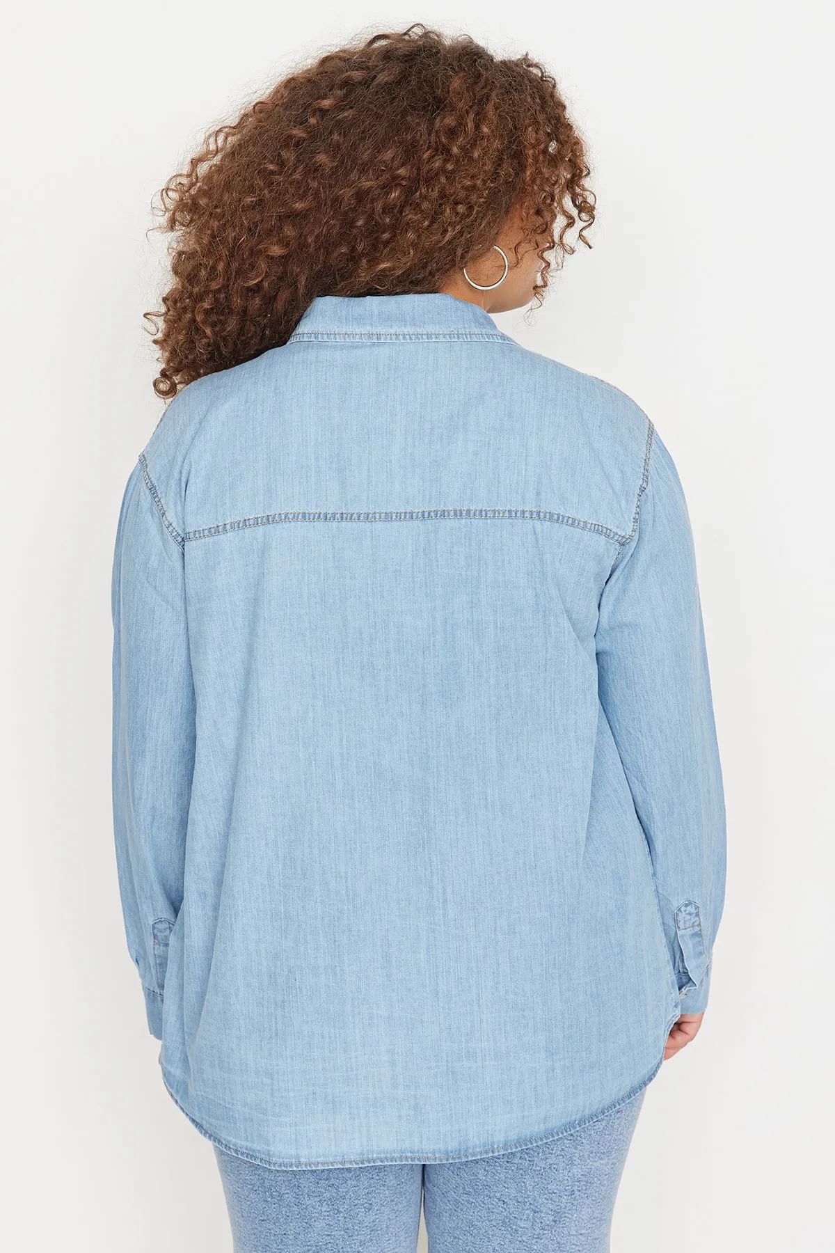 Trendyol Curve  Hellblaues Jeanshemd TBBAW23AX00018