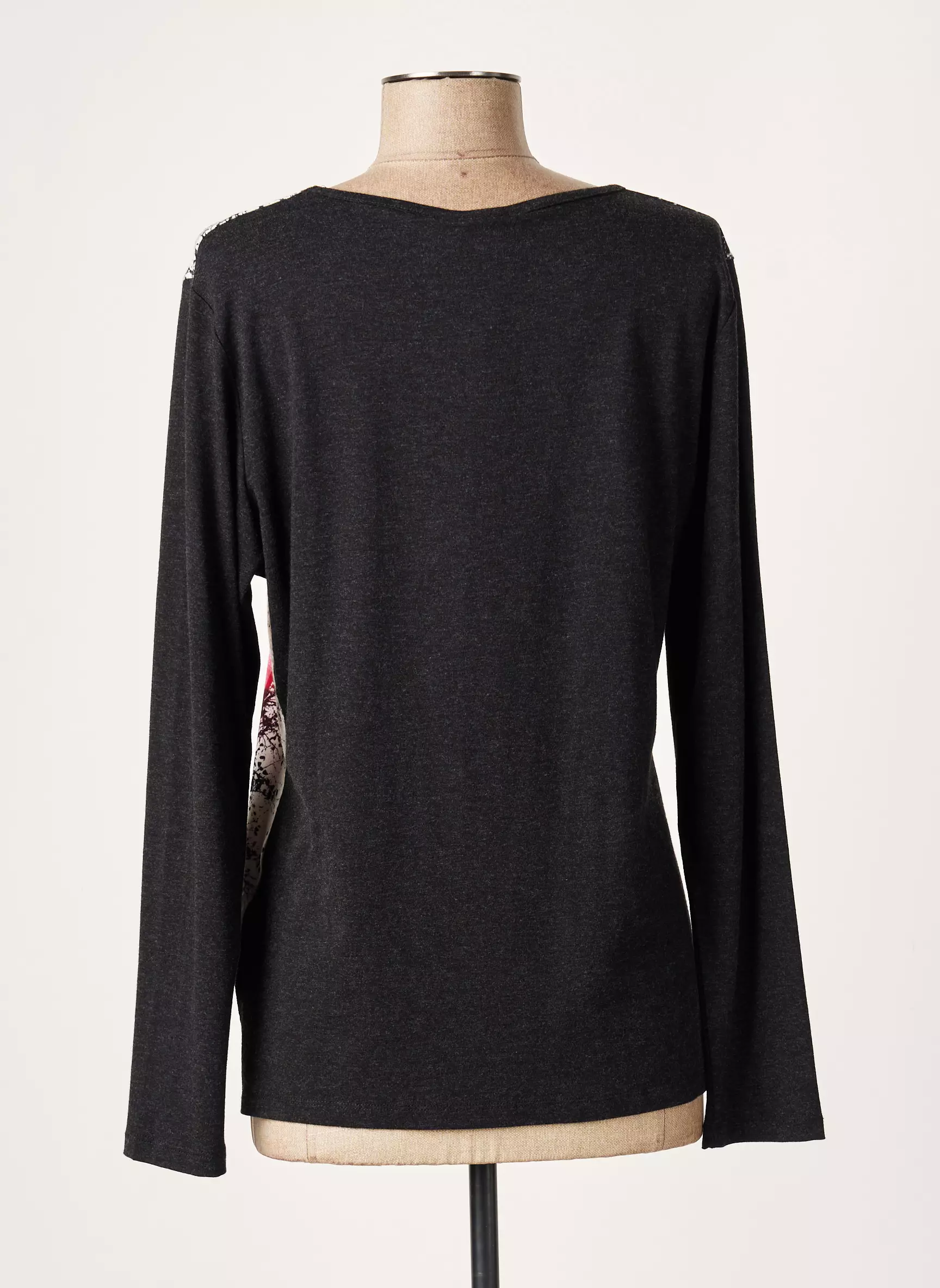 Guy Dubouis Tshirts Femme couleur gris